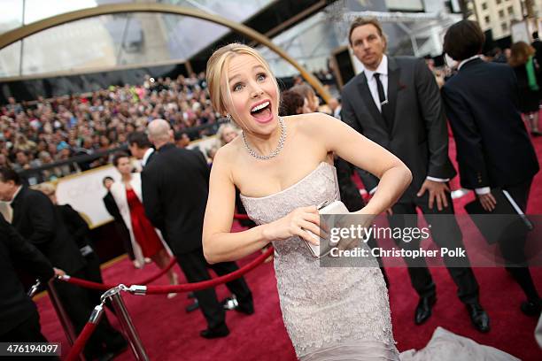 Actress Kristen Bell attends the Oscars held at Hollywood & Highland Center on March 2, 2014 in Hollywood, California.