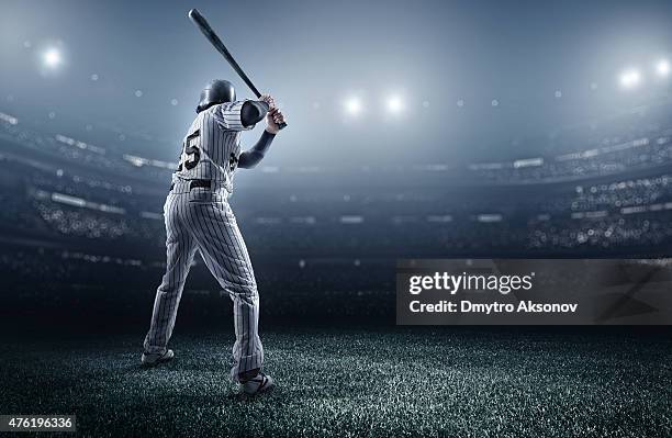 giocatore di baseball stadium - batting foto e immagini stock