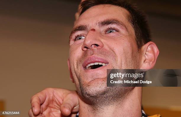 Luke Hodge of the Hawks celebrates the win during the round 10 AFL match between the St Kilda Saints and the Hawthorn Hawks at Etihad Stadium on June...