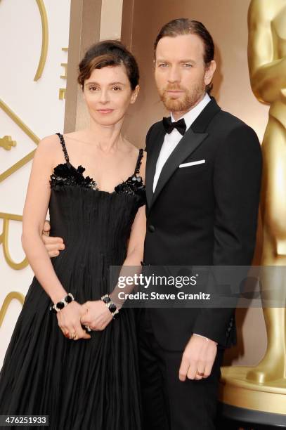 Actor Ewan McGregor and wife Eve Mavrakis attend the Oscars held at Hollywood & Highland Center on March 2, 2014 in Hollywood, California.