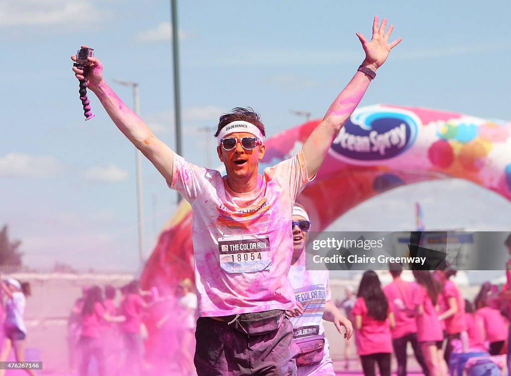 Pink Color Run A runner passes through the Ocean Spray Pink Color Zone at The Color ...