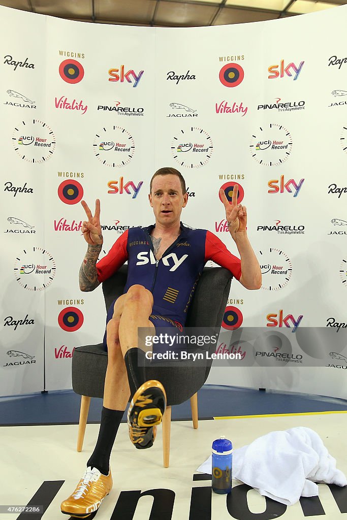 Sir Bradley Wiggins - UCI Hour Record Attempt