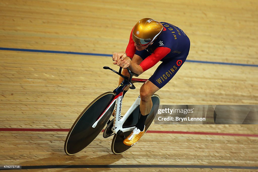 Sir Bradley Wiggins - UCI Hour Record Attempt