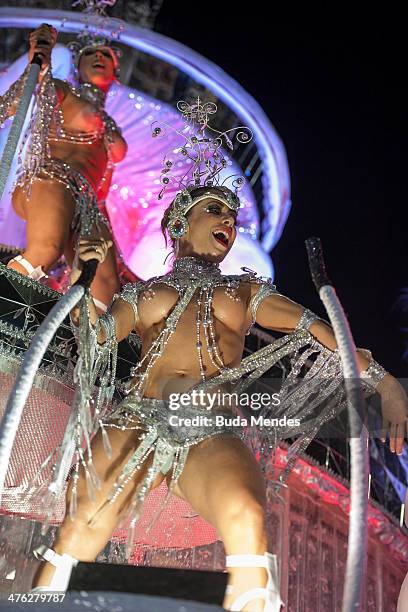 Members of Grande Rio Samba School during their parade at the 2014 Brazilian Carnival at Sapucai Sambadrome on March 02, 2014 in Rio de Janeiro,...