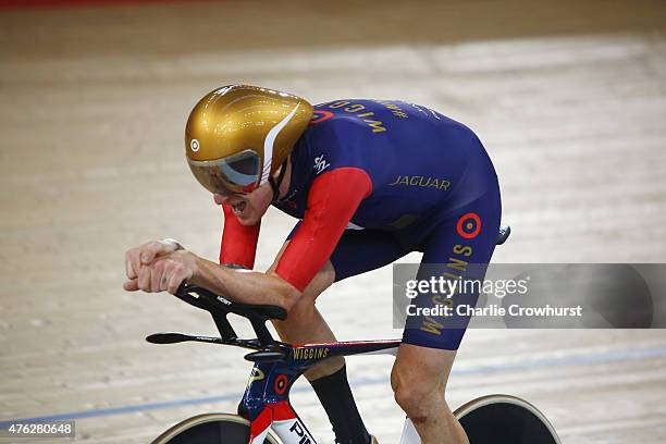 Sir Bradley Wiggins of Great Britain and Team Wiggins on his way to break the UCI One Hour Record at Lee Valley Velopark Velodrome on June 7, 2015 in...