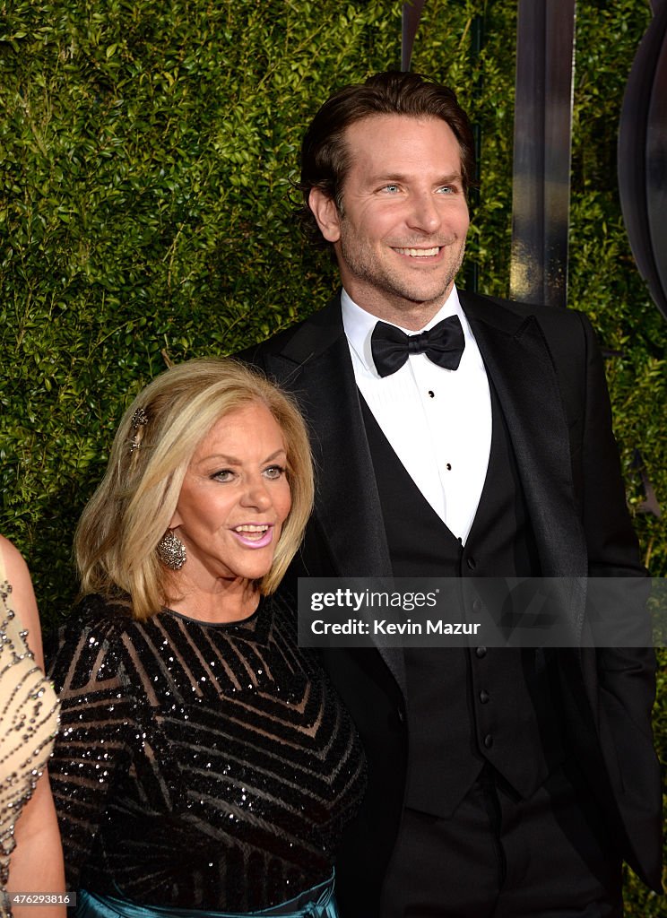 2015 Tony Awards - Red Carpet