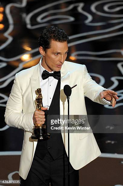 Actor Matthew McConaughey accepts the Best Performance by an Actor in a Leading Role award for 'Dallas Buyers Club' onstage during the Oscars at the...