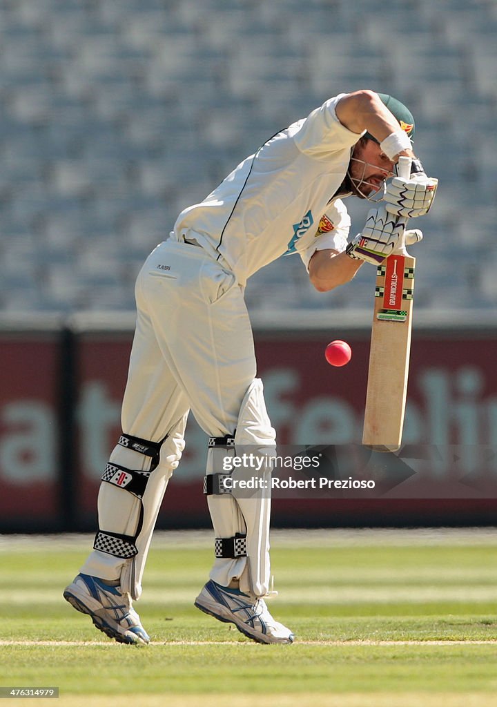 Sheffield Shield - Bushrangers v Tigers: Day 1