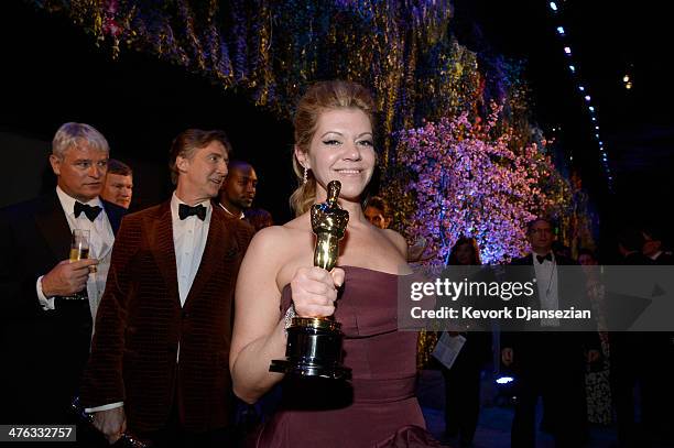 Makeup artist Robin Mathews, winner of Best Achievement in Makeup and Hairstyling attends the Oscars Governors Ball at Hollywood & Highland Center on...