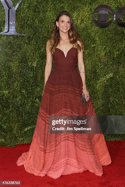 Actress Sutton Foster attends American Theatre Wing's 69th Annual Tony Awards at Radio City Music Hall on June 7, 2015 in New York City.