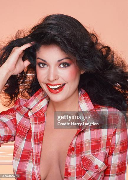 Actress Apollonia Kotero poses for a portrait in 1985 in Los Angeles, California.
