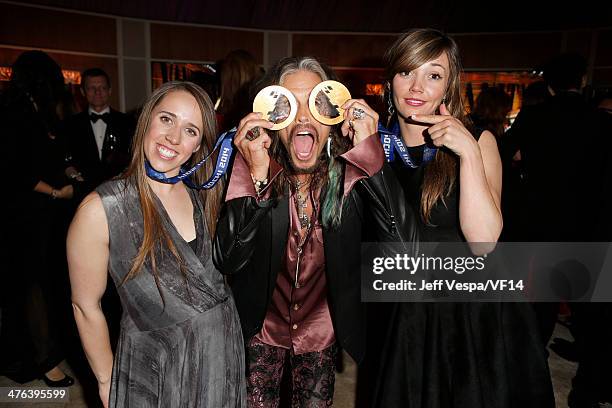 Olympic skier Maddie Bowman, musician Steven Tyler, and olympic snowboarder Kaitlyn Farrington attend the 2014 Vanity Fair Oscar Party Hosted By...