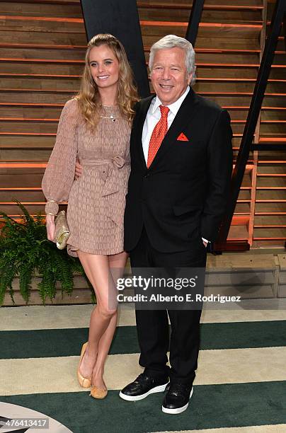 Businessman Robert Kraft and guest attends the 2014 Vanity Fair Oscar Party hosted by Graydon Carter on March 2, 2014 in West Hollywood, California.