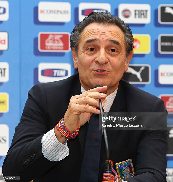 Italy coach Cesare Prandelli wears as bracelet the rainbow shoelace of campaign against omofobia during an unveiling of the new Italy team kit at...