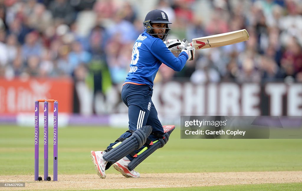 England v New Zealand - 1st ODI Royal London One-Day Series 2015