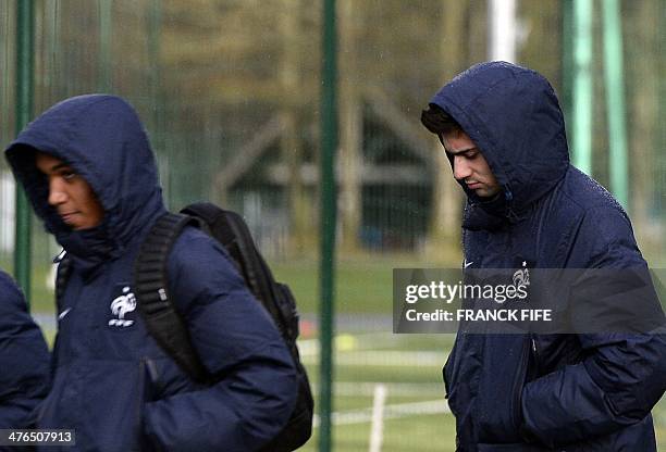 Enzo Zidane , the 18-year-old son of French legend Zinedine Zidane who plays in the youth team of Real Madrid, walks with players of the France U19...