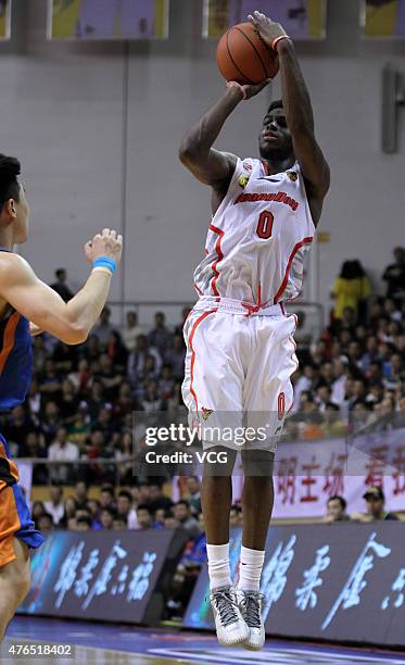 Emmanuel Mudiay of Guangdong Southern Tigers in action during the CBA 14/15 game against Sichuan Jinqiang on November 16, 2014 in Dongguan, Guangdong...