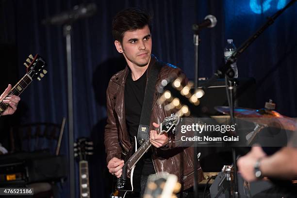 Steve Costello performs at Les Paul's 100th anniversary celebration jam session at Iridium Jazz Club on June 9, 2015 in New York City.