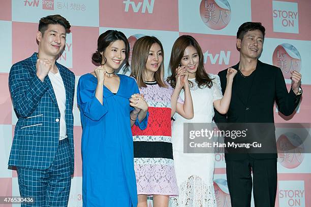 South Korean Son Ho-Young, Lee Yoon-Ji, Hwang Shin-Hae , Choi Hee and Yang Jae-Jin attend the press conference for tvN "Let Me In" at CGV on June 4,...