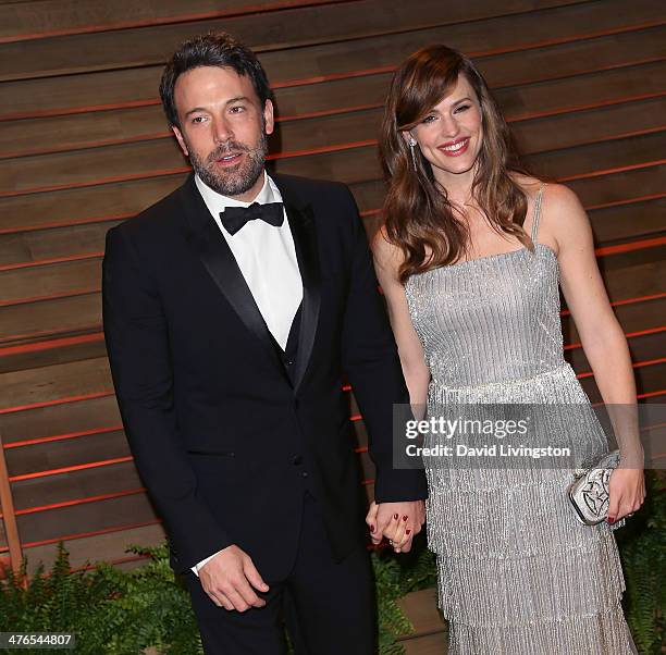 Actor/director Ben Affleck and wife actress Jennifer Garner attend the 2014 Vanity Fair Oscar Party hosted by Graydon Carter on March 2, 2014 in West...