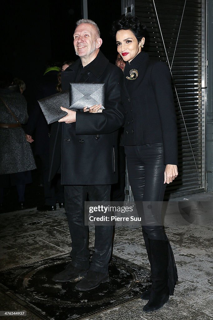 Saint Laurent : Outside Arrivals  - Paris Fashion Week Womenswear Fall/Winter 2014-2015