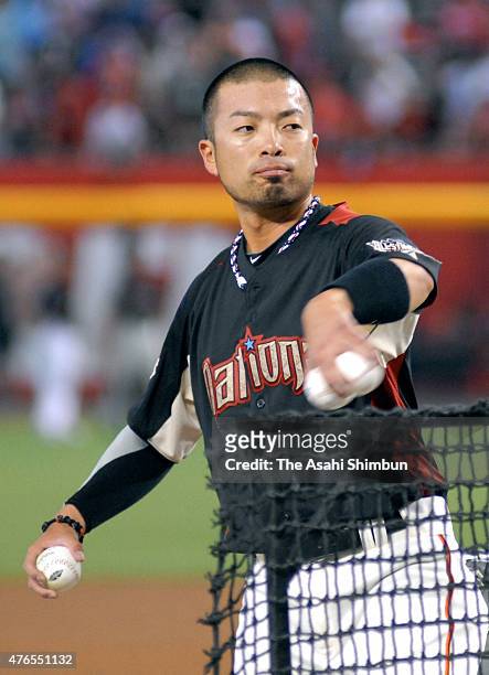 San Francisco Giants bullpin catcher Taira Uematsu throws during the National League's batting practice prior to the 82nd MLB All-Star Game at Chase...
