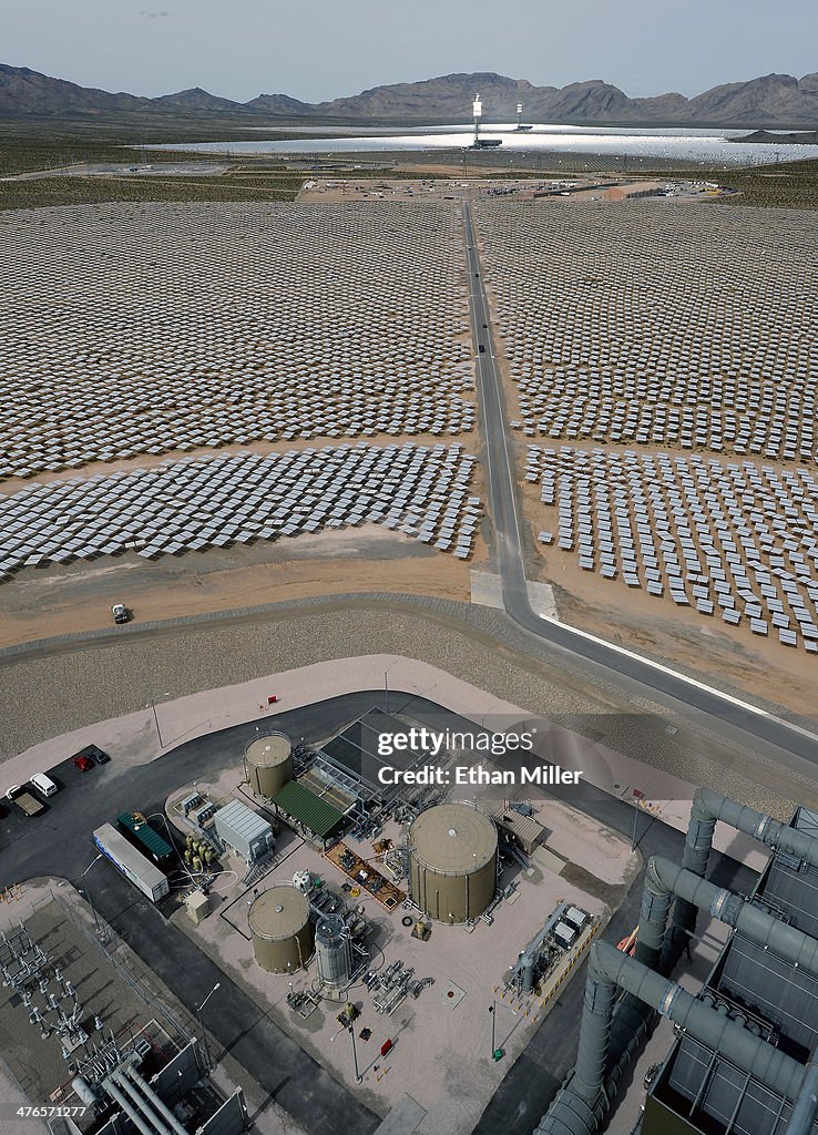 Massive Solar Electricity Plant Provides Power To California Homes