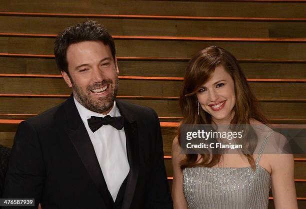 Actors Ben Affleck and wife Jennifer Garner arrive at the 2014 Vanity Fair Oscar Party Hosted By Graydon Carter on March 2, 2014 in West Hollywood,...
