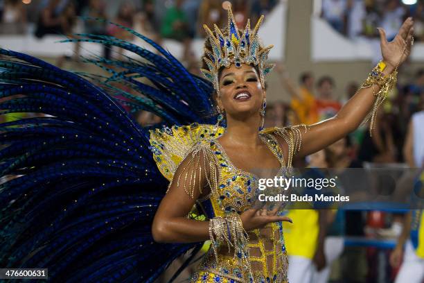 Juliana Alves, Queen of Percussion of Unidos da Tijuca samba school, performs during its parade at 2014 Brazilian Carnival at Sapucai Sambadrome on...