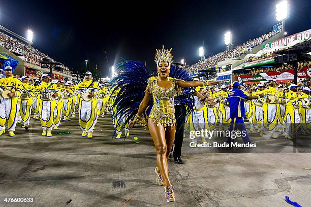 Juliana Alves, Queen of Percussion of Unidos da Tijuca samba school, performs during its parade at 2014 Brazilian Carnival at Sapucai Sambadrome on...