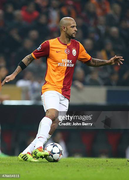 Felipe Melo of Galatasaray in action during the UEFA Champions League round of 16 between Galatasaray AS and Chelsea FC at Ali Sami Yen Arena on...