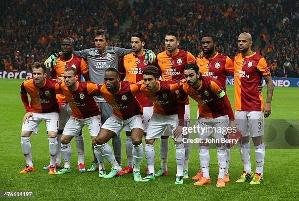 Team Galatasaray poses before the UEFA Champions League round of 16 between Galatasaray AS and Chelsea FC at Ali Sami Yen Arena on February 26, 2014...