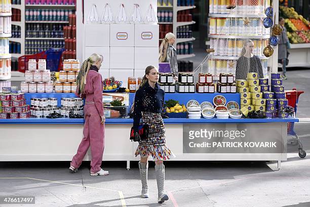 158 e imágenes de Chanel Supermarket - Getty Images