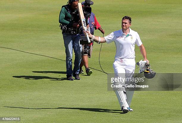 Graeme Smith leaving Newlands for the last time during day 4 of the 3rd Test match between South Africa and Australia at Sahara Park Newlands on...