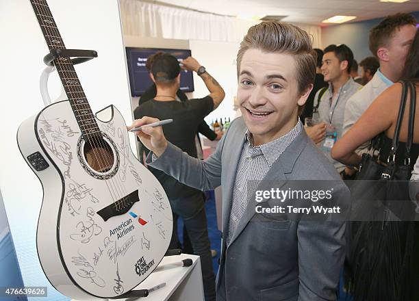 Hunter Hayes attends the American Airlines Suite during 2015 CMT Music Awards at Bridgestone Arena on June 10, 2015 in Nashville, Tennessee.