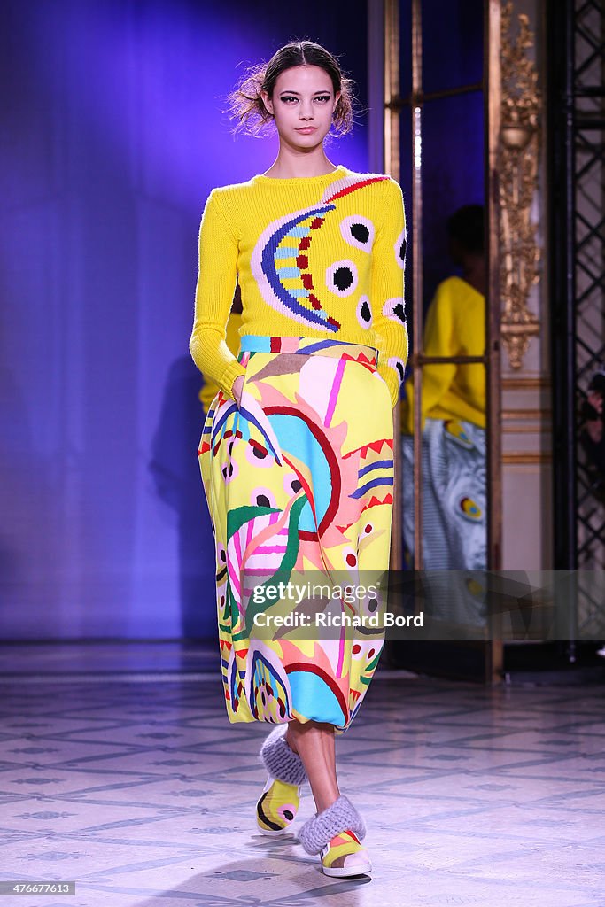 Junko Shimada : Runway - Paris Fashion Week Womenswear Fall/Winter 2014-2015