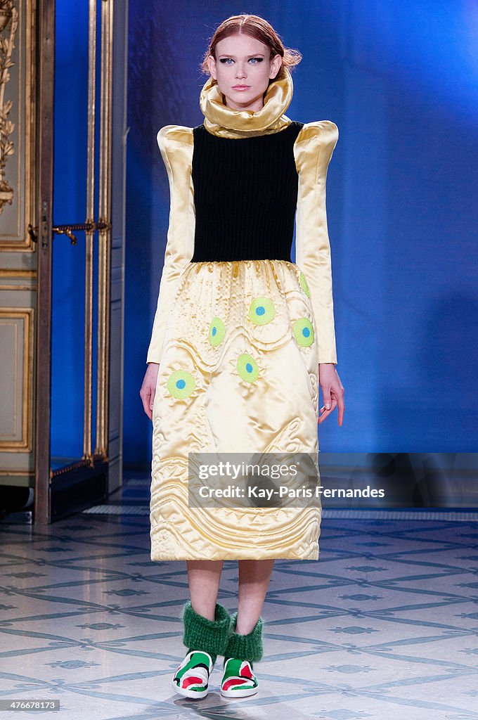 Junko Shimada : Runway - Paris Fashion Week Womenswear Fall/Winter 2014-2015