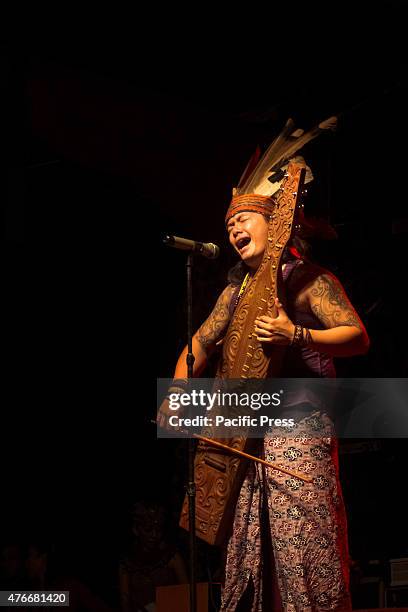 Performance called 'sapek', a traditional musical from the Dayak, who appeared at the closing event "Gawai Naik Dango". Naik Dango is an expression...