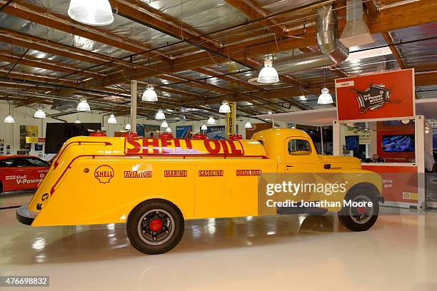 Shell V Power 91 North American Shell V Power Nitro Photos and Premium High Res Pictures ...
