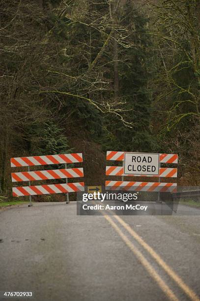 road closed - landslide stock pictures, royalty-free photos & images