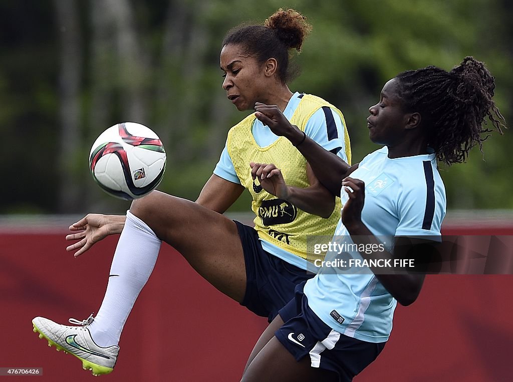 FBL-WC-2015-WOMEN-FRA-TRAINING