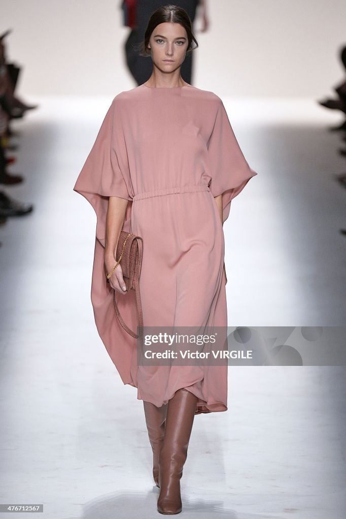 Valentino : Runway - Paris Fashion Week Womenswear Fall/Winter 2014-2015