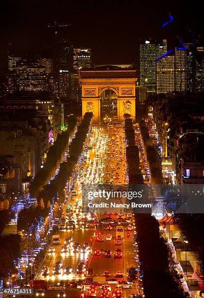 arc de triomhe at christrmas paris from above. - avenue des champs elysees stock pictures, royalty-free photos & images