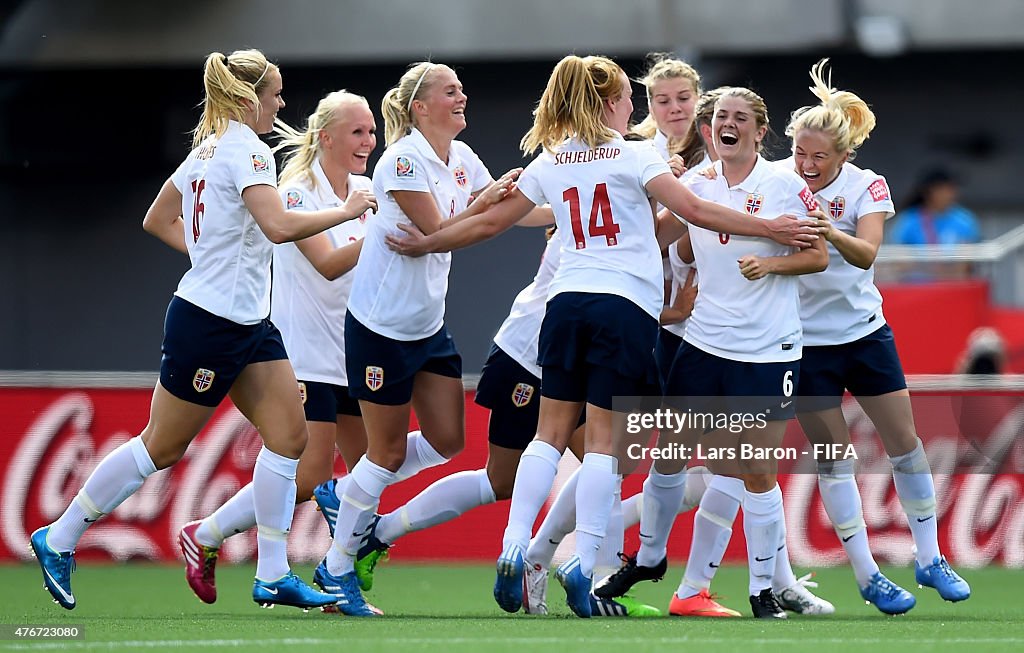 Germany v Norway: Group B - FIFA Women's World Cup 2015