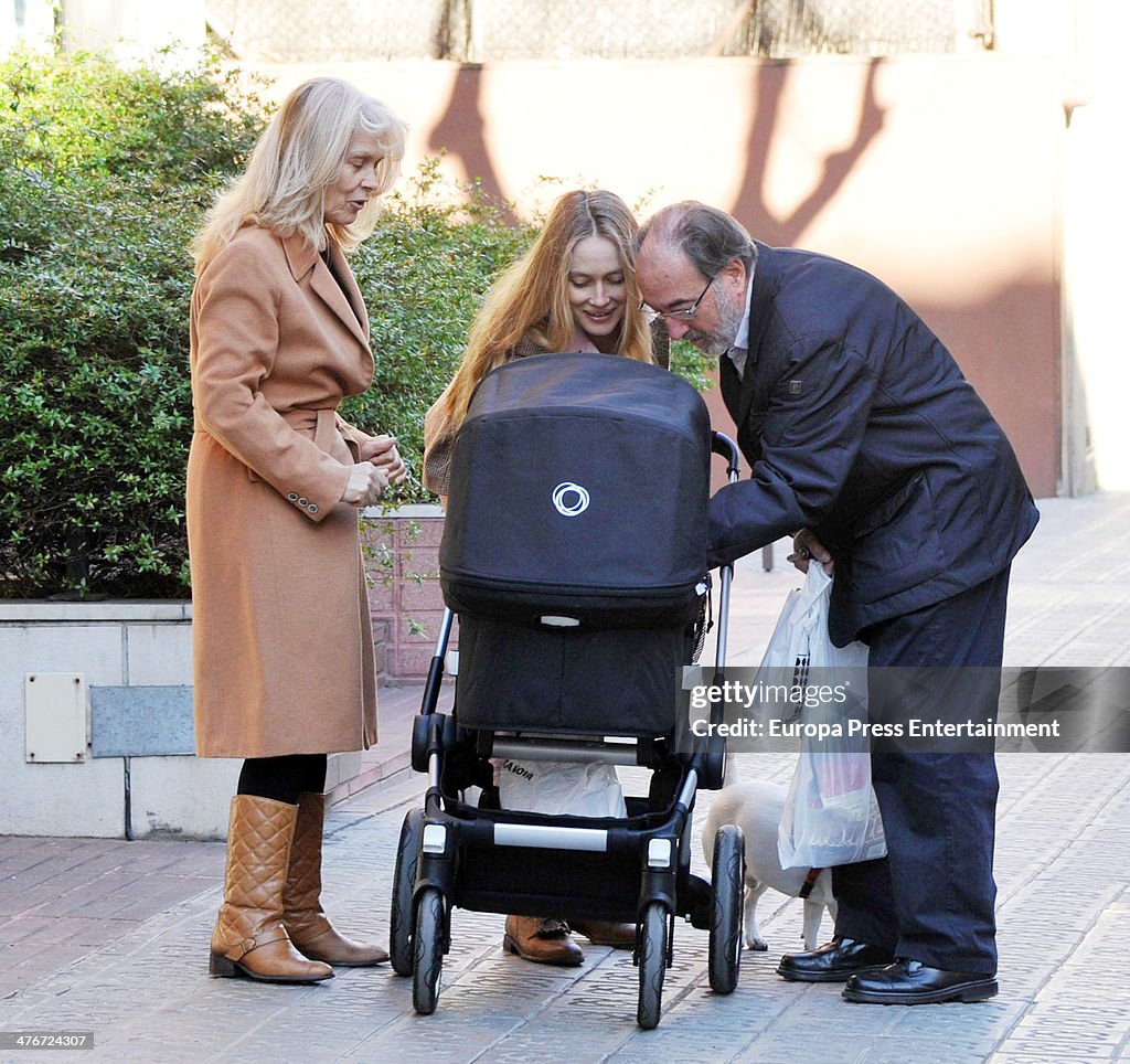 Vanessa Lorenzo And her Child Sighting In Barcelona - February 04, 2014