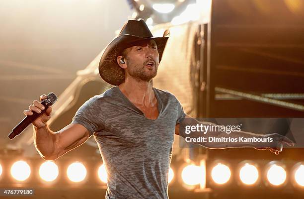 Tim McGraw performs at Tim McGraw In Concert Nikon at Jones Beach Theater on June 11, 2015 in Wantagh, New York.