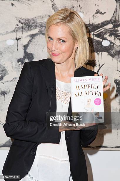 Ali Wentworth attends the discussion of her new book "Happily Ali After" at Bergamot Station on June 11, 2015 in Santa Monica, California.