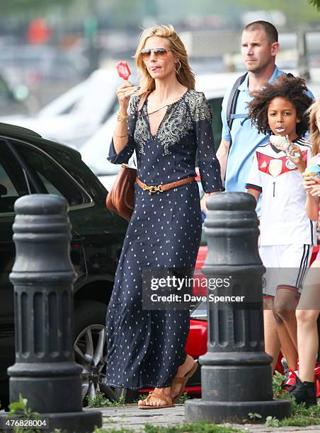 Heidi Klum seen enjoying an ice cream with her family daughters Lou Sulola Samuel , Helene Boshoven Samuel and son Johan Riley Fydor Taiwo Samuel on...