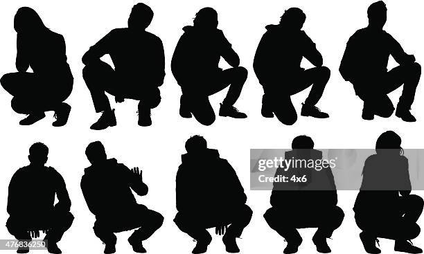 ilustrações, clipart, desenhos animados e ícones de casual pessoas agachando - squatting position