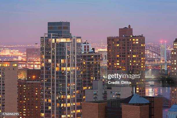 Cityscape And Triborough Bridge At Dusk New York City Usa, Foto de stock